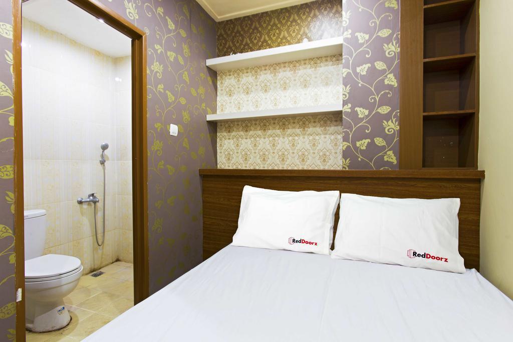 Reddoorz @ Tebet Asem Baris Hotel Jakarta Buitenkant foto