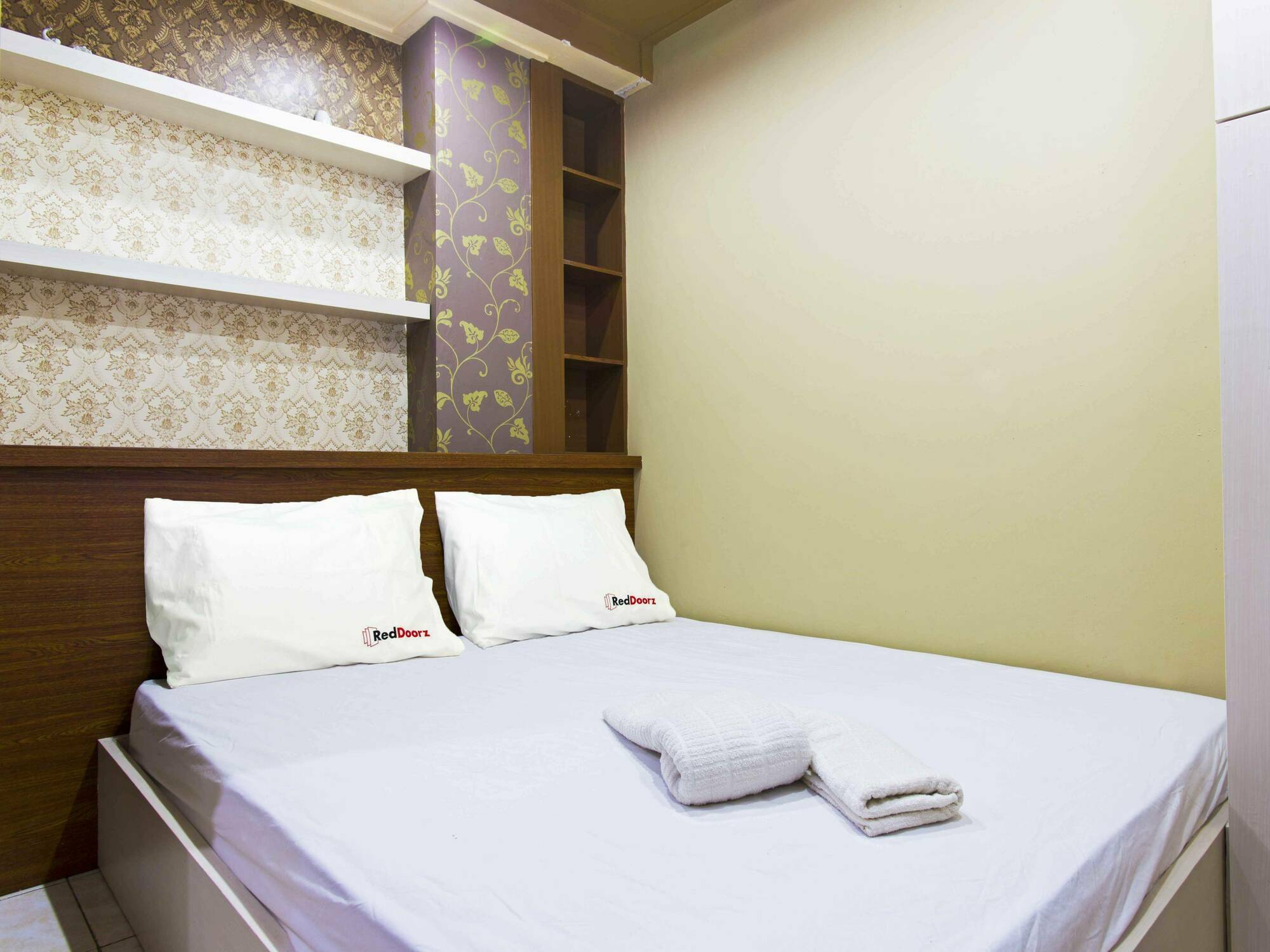 Reddoorz @ Tebet Asem Baris Hotel Jakarta Buitenkant foto
